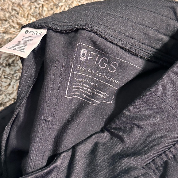 Figs Zamora Jogger Scrub Pants !seam is coming apart! - Picture 6 of 7